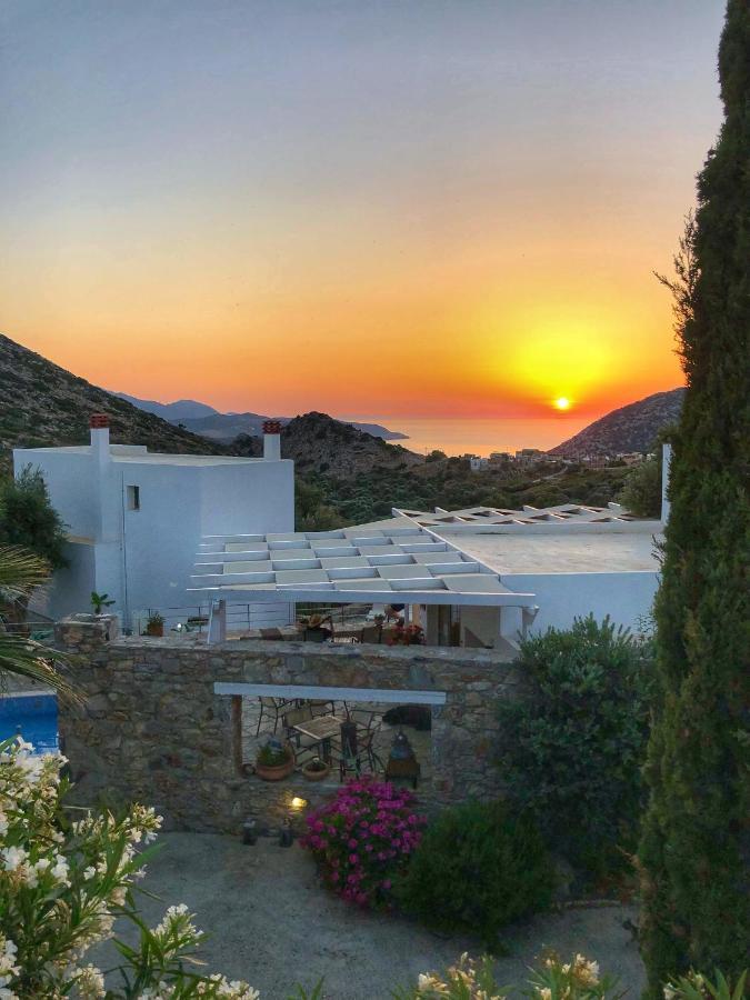 Mourtzanakis Residence - Traditional Eco Hotel In Akhládha Exterior foto